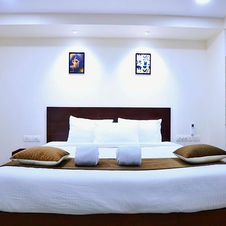 Reach Inn Kochi Exterior photo