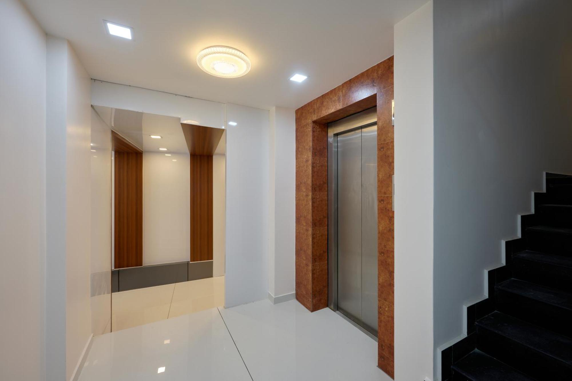 Reach Inn Kochi Exterior photo