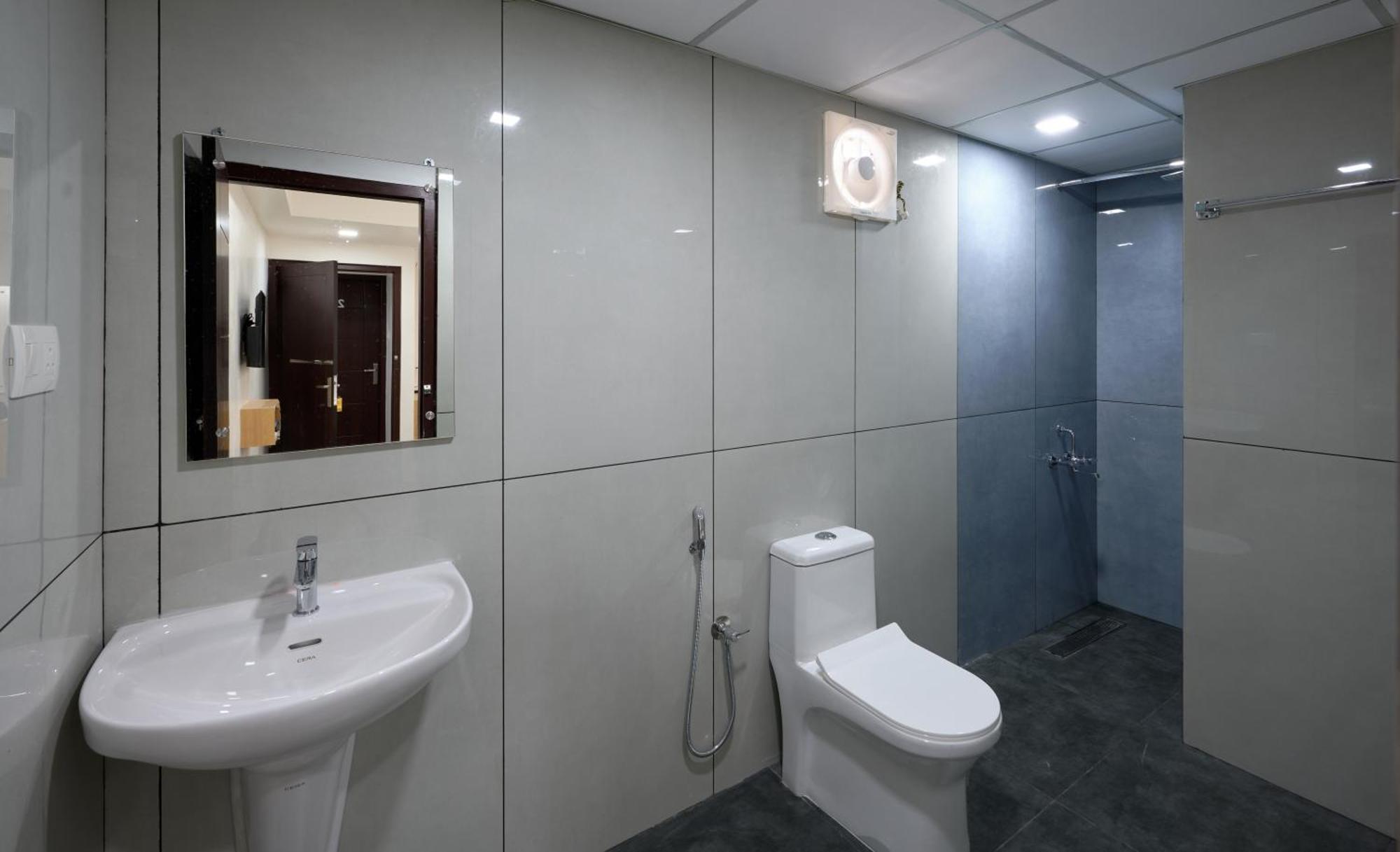 Reach Inn Kochi Exterior photo