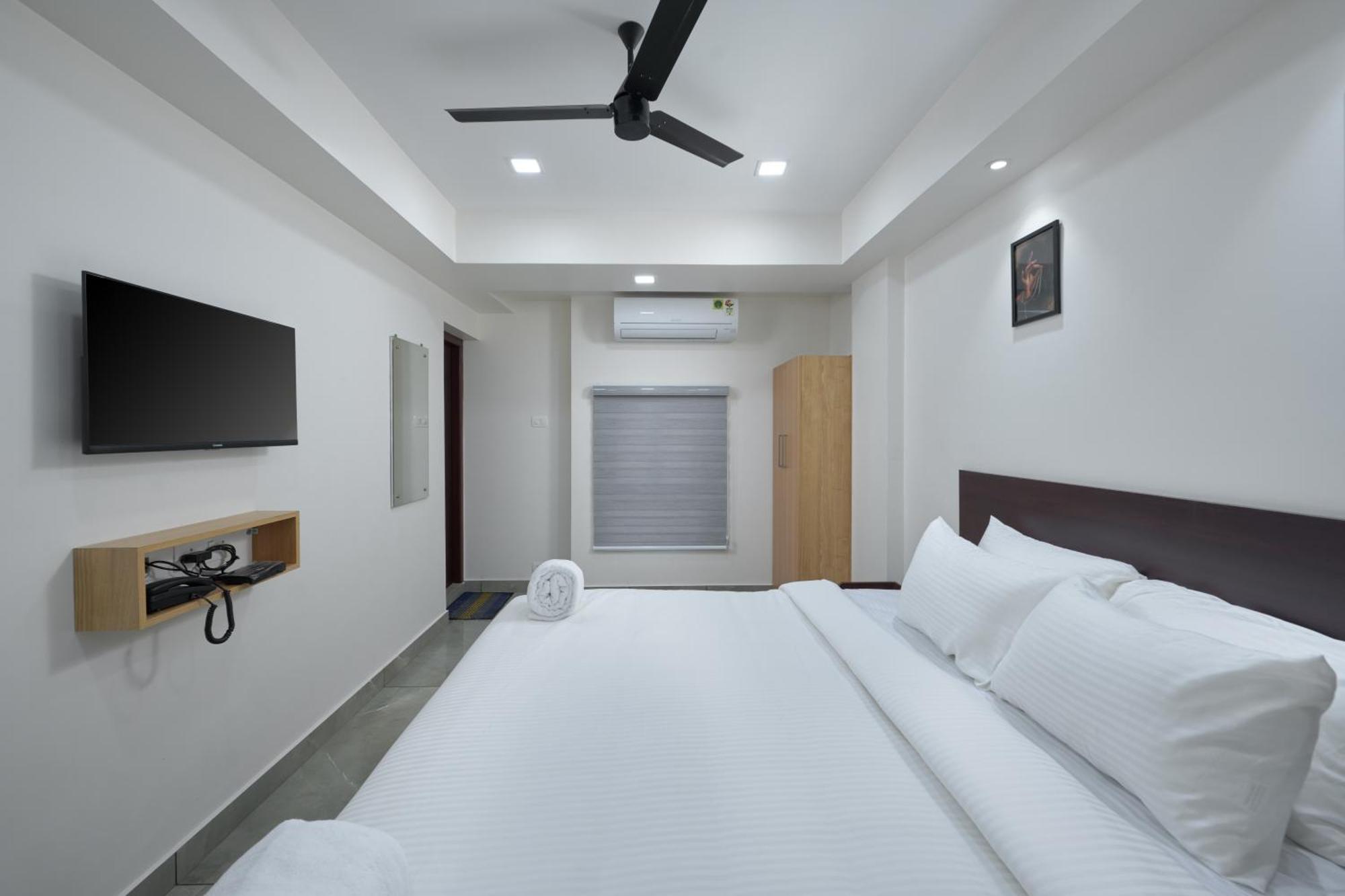 Reach Inn Kochi Exterior photo